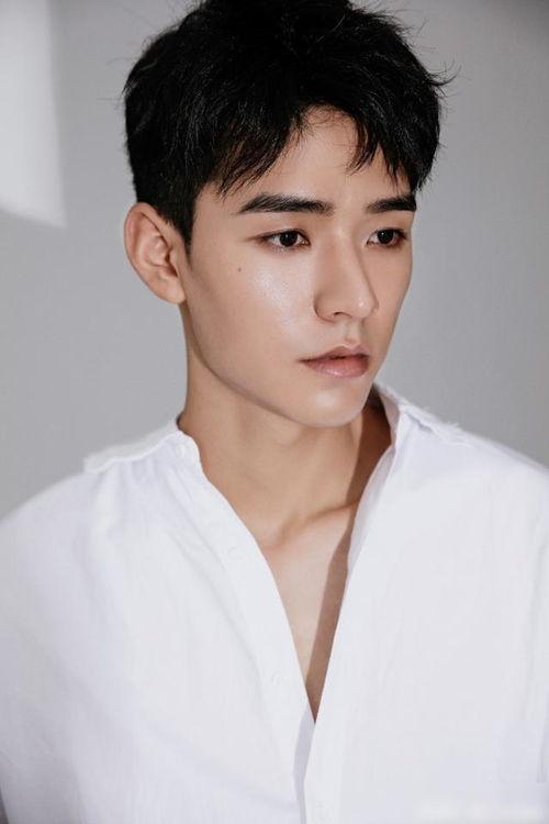 爆料龚俊女友视频,恋情疑云再起